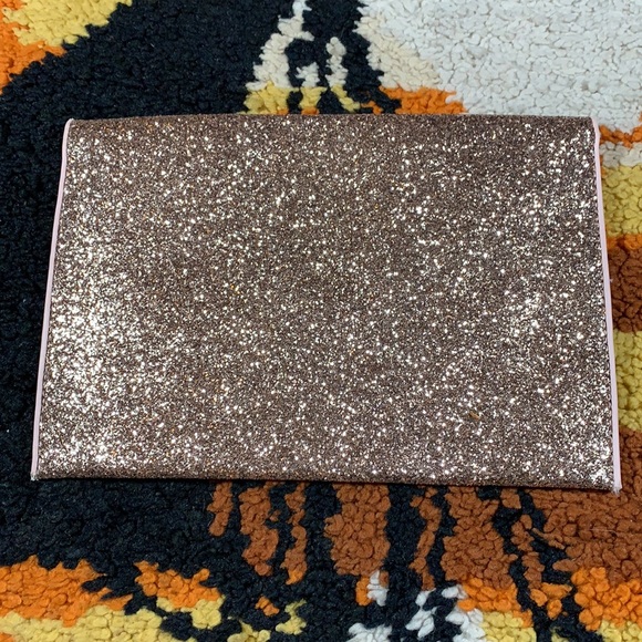 Glam Gal, A NEW DAY, sparkly, envelope clutch!! - Picture 3 of 9